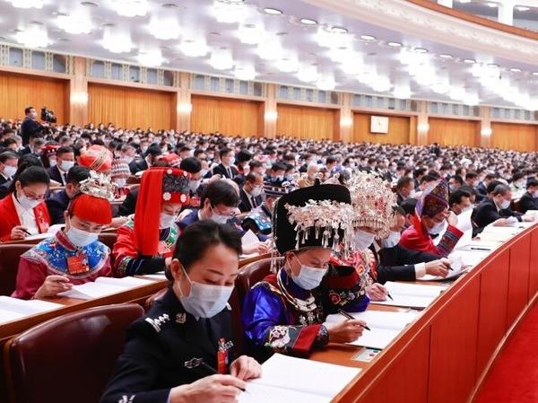 最高法報(bào)告：決不允許 “紙面服刑”、“提錢出獄”破壞公平正義